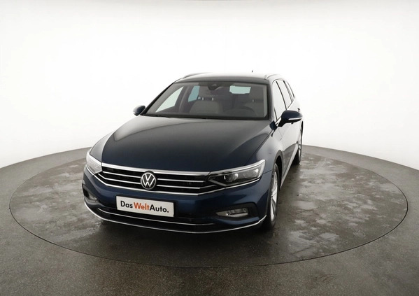 Volkswagen Passat cena 109945 przebieg: 119863, rok produkcji 2020 z Stawiszyn małe 497